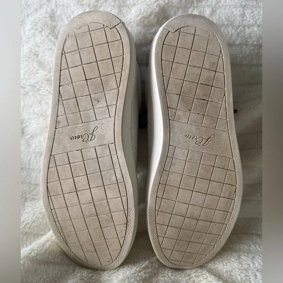 Women’s J Crew White Leather Sneakers w/ Leopard Accent “Saturday Sneakers” Sz 7 - Picture 6 of 7